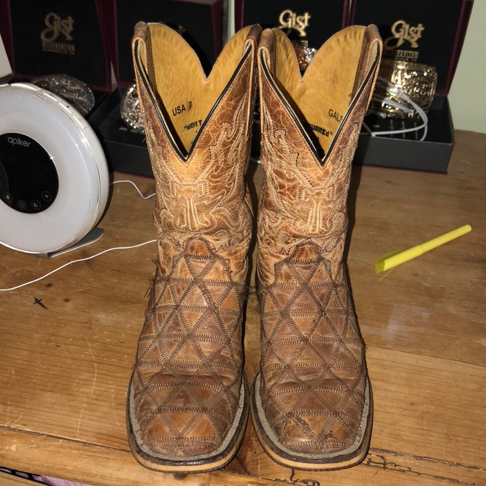 TIN HAUL COWBOY BOOTS